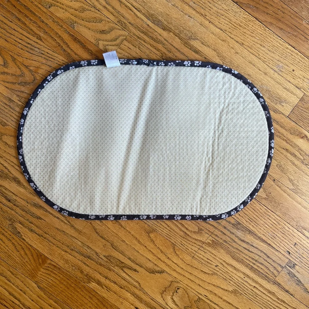Dog or Cat Pet Feeding Mat